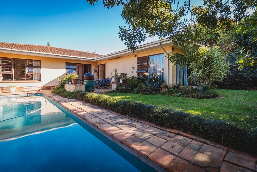5 Bedroom Property for Sale in Bodorp Western Cape